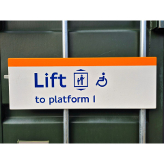 Lift to Platform 1 Sign (2952024)