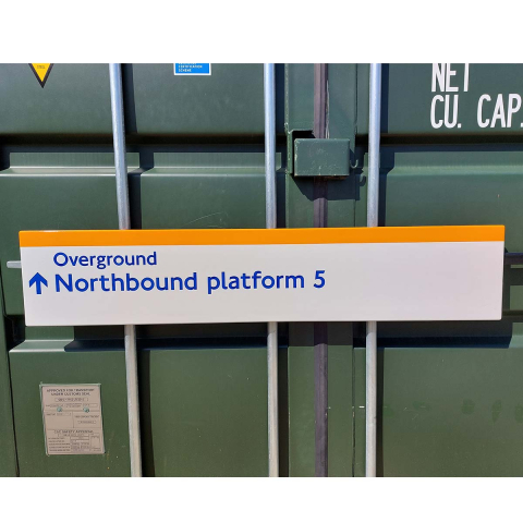 Overground Northbound Platform 5 Sign (Arrow Up) (172023)