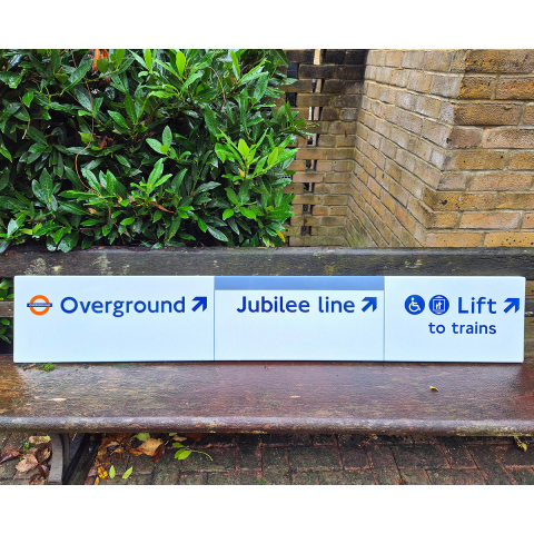 Overground - Jubilee Line - Lift to Trains (2842024)