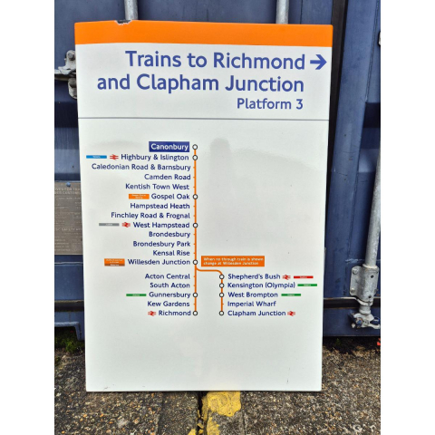 Trains to Richmond and Clapham Junction - Canonbury - Line Diagram (202025)